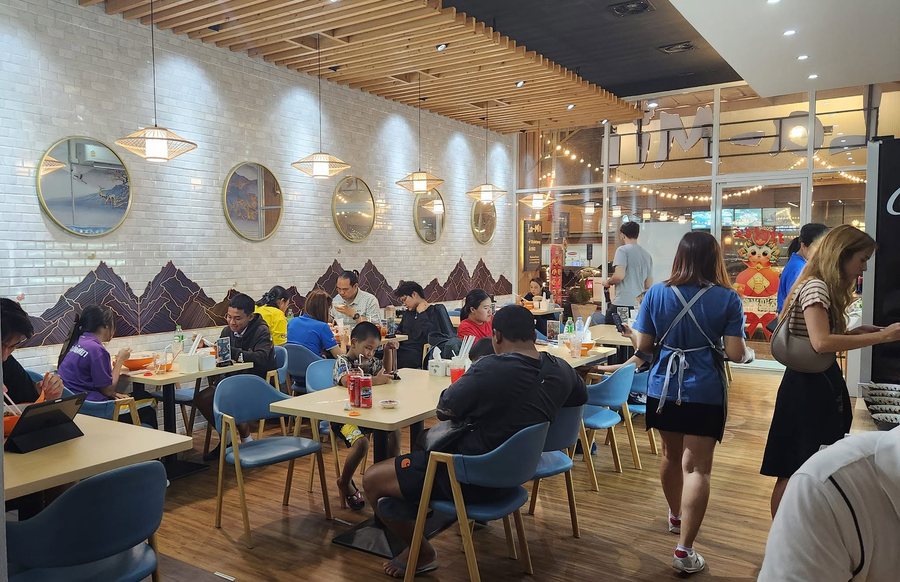 บรรยากาศภายในร้าน LA-MI MALATANG